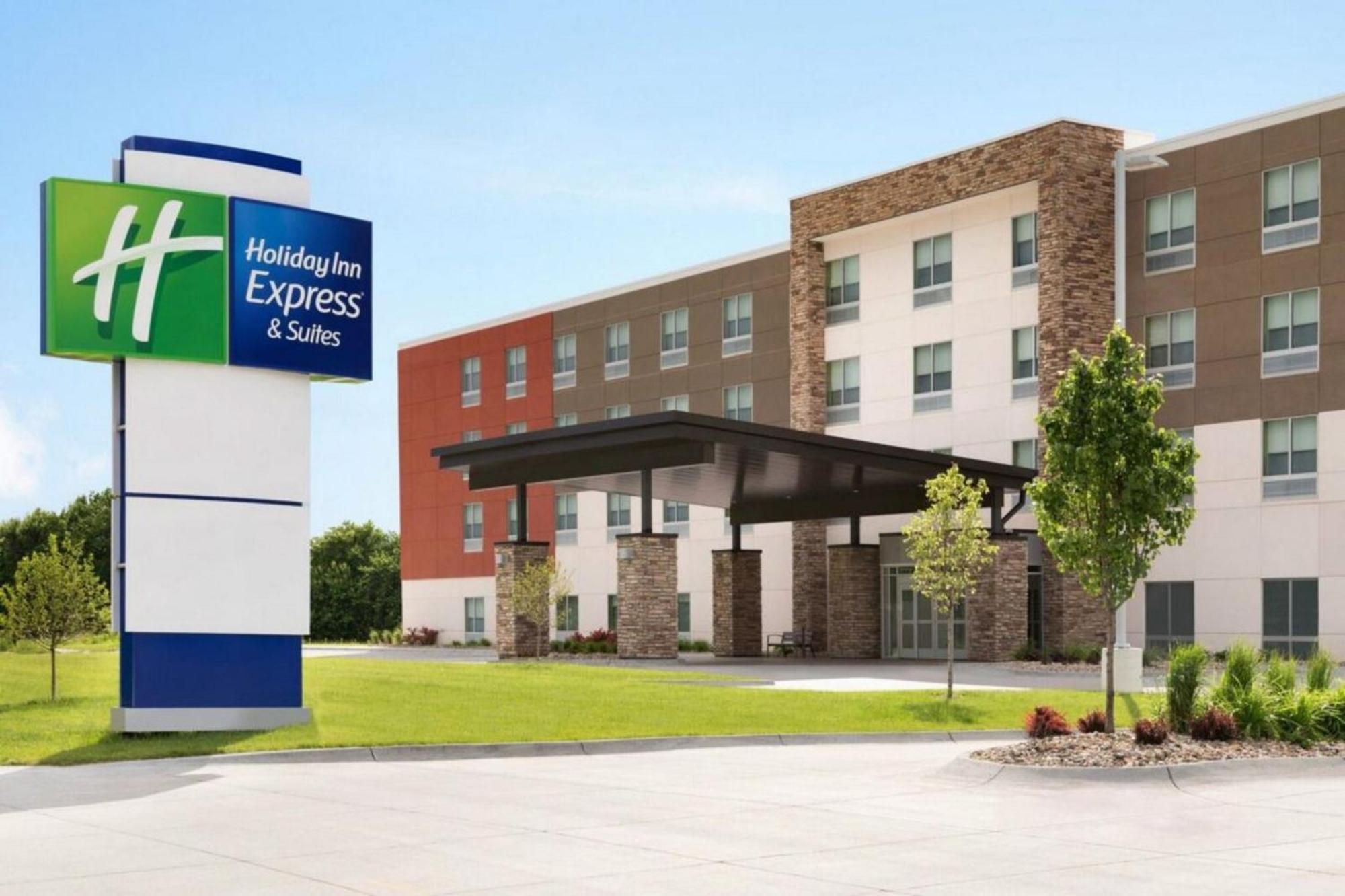 Holiday Inn Express & Suites Mansfield - Ontario By Ihg ภายนอก รูปภาพ