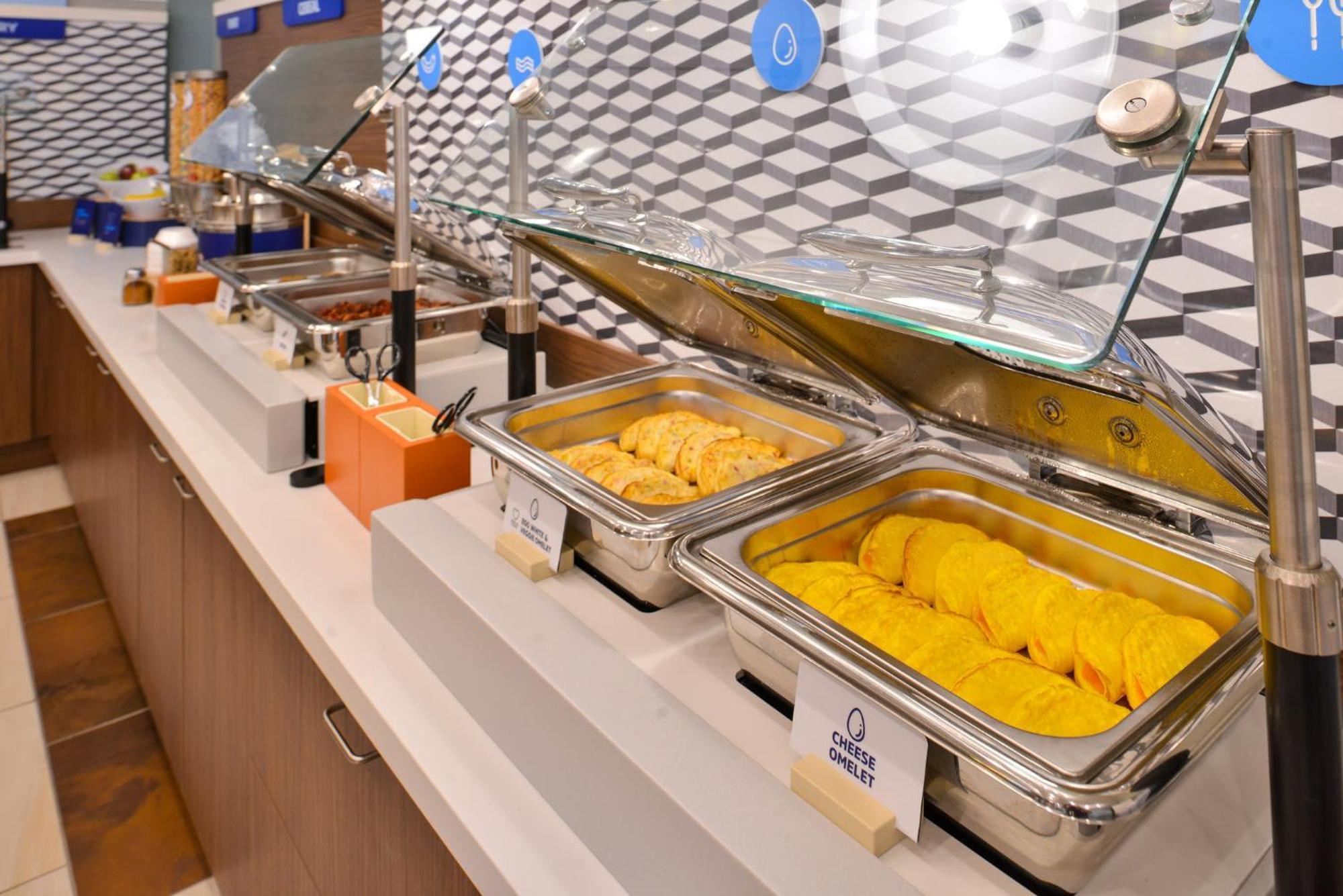 Holiday Inn Express & Suites Mansfield - Ontario By Ihg ภายนอก รูปภาพ